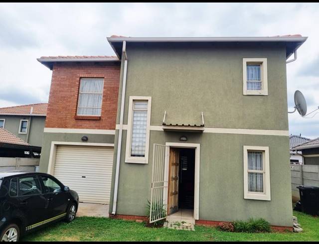 4 BEDROOM HOUSE FOR SALE IN LEOPARD’S REST